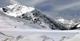 Road from Hunza to Khunjerab 