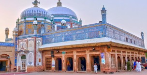 Khawaja Ghulam Farid Shrine - Chachran Town - Mithankot 