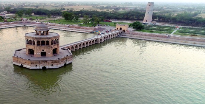 Hiran Minar - Day View